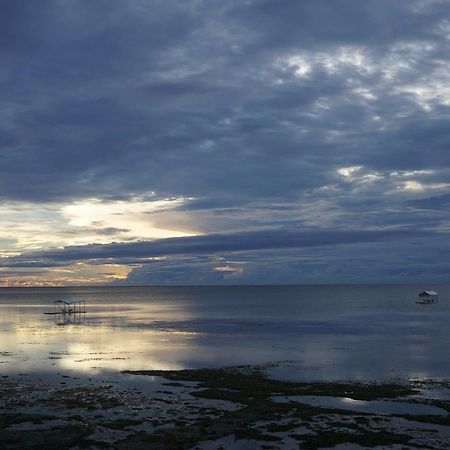 Birdland Beach Club Bolinao Экстерьер фото