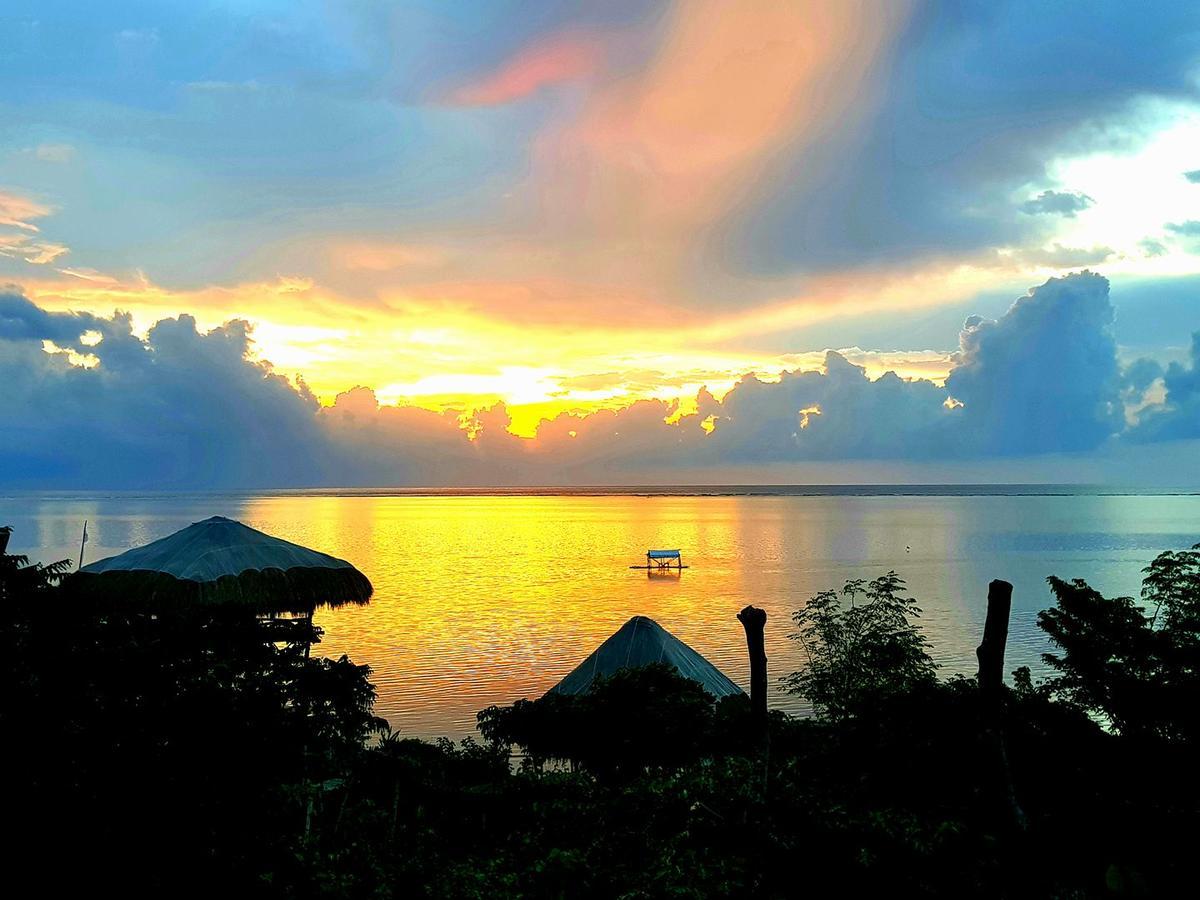 Birdland Beach Club Bolinao Экстерьер фото